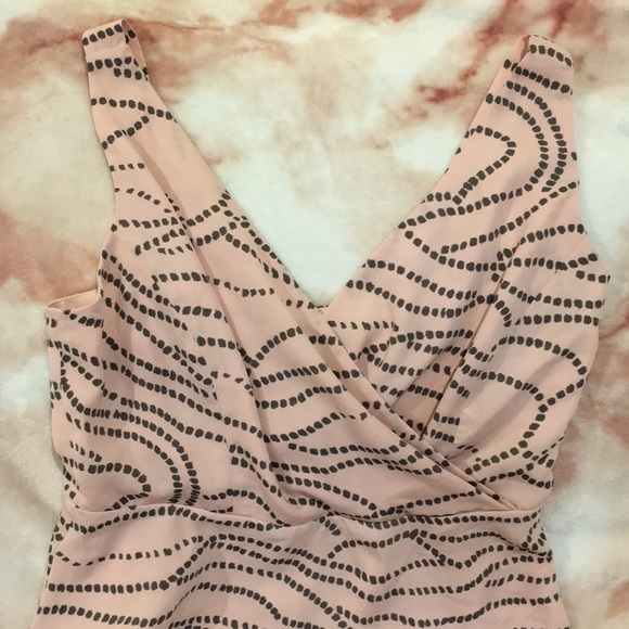 cAbi Blush Grey Print Dress Top Size 4 NWOT zipper - Picture 2 of 14